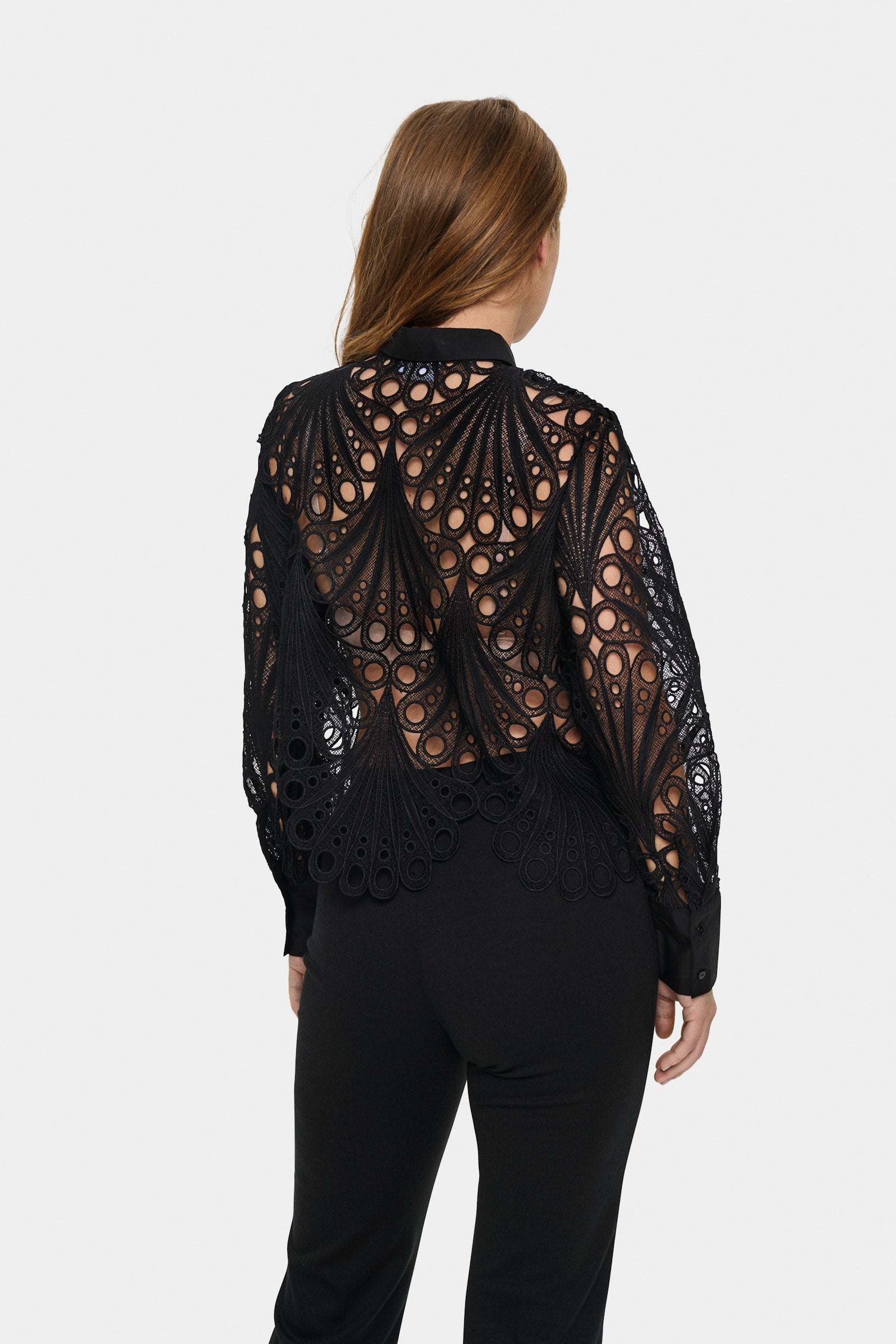 Saint Tropez Jilianna black shirt.