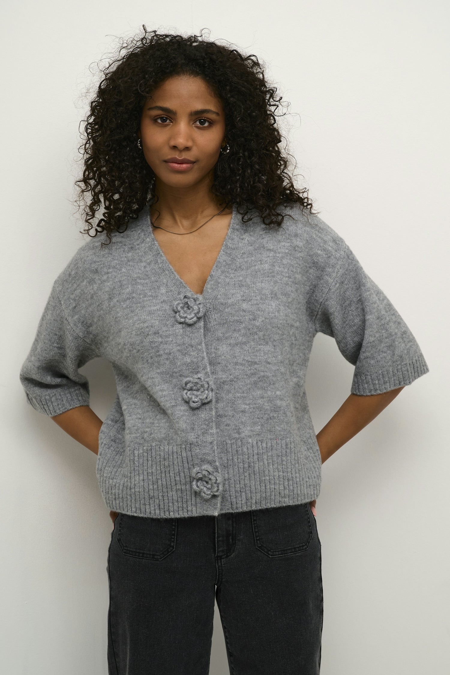 KAFFE KArosie cardigan. Grey Melange.