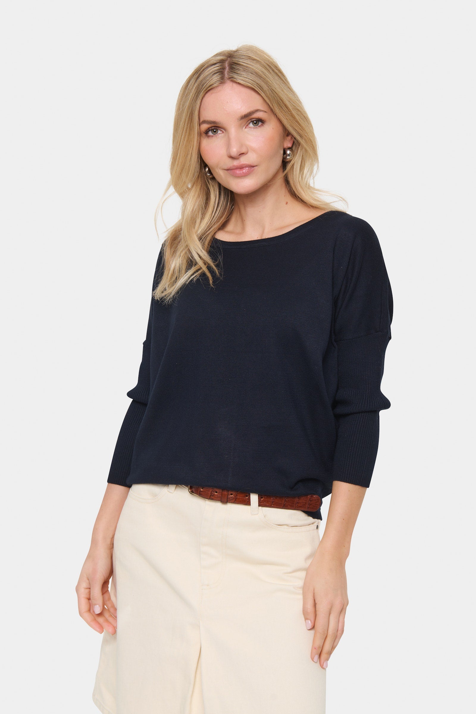 Saint Tropez Mila. Navy.